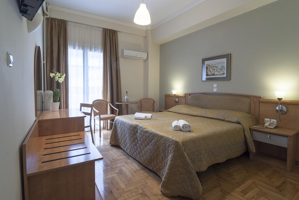 Ares Athens Hotel Екстериор снимка